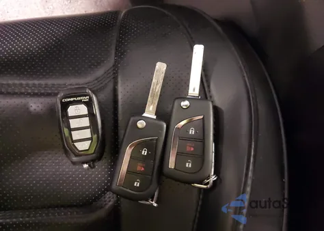 2019 Toyota Rav4 Le from USA, damaged, VIN JTMG1RFV5KJ010782